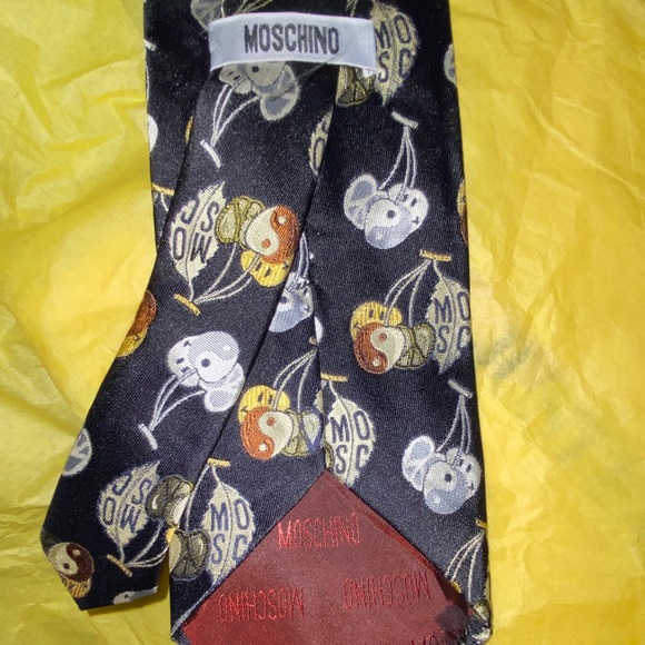 Vtg MOSCHINO Rare Silk Cherry Weave Necktie - Picture 8 of 12